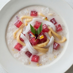 Tub Tim Krob Thai Dessert